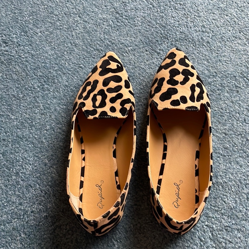 Leopard print flats